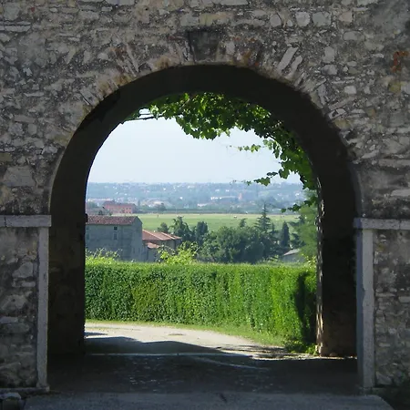 Farm stay La Foresteria Serego Alighieri Sant'Ambrogio di Valpolicella