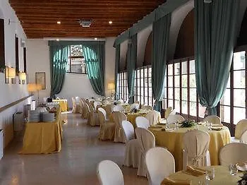 La Foresteria Serego Alighieri Farm stay Sant'Ambrogio di Valpolicella